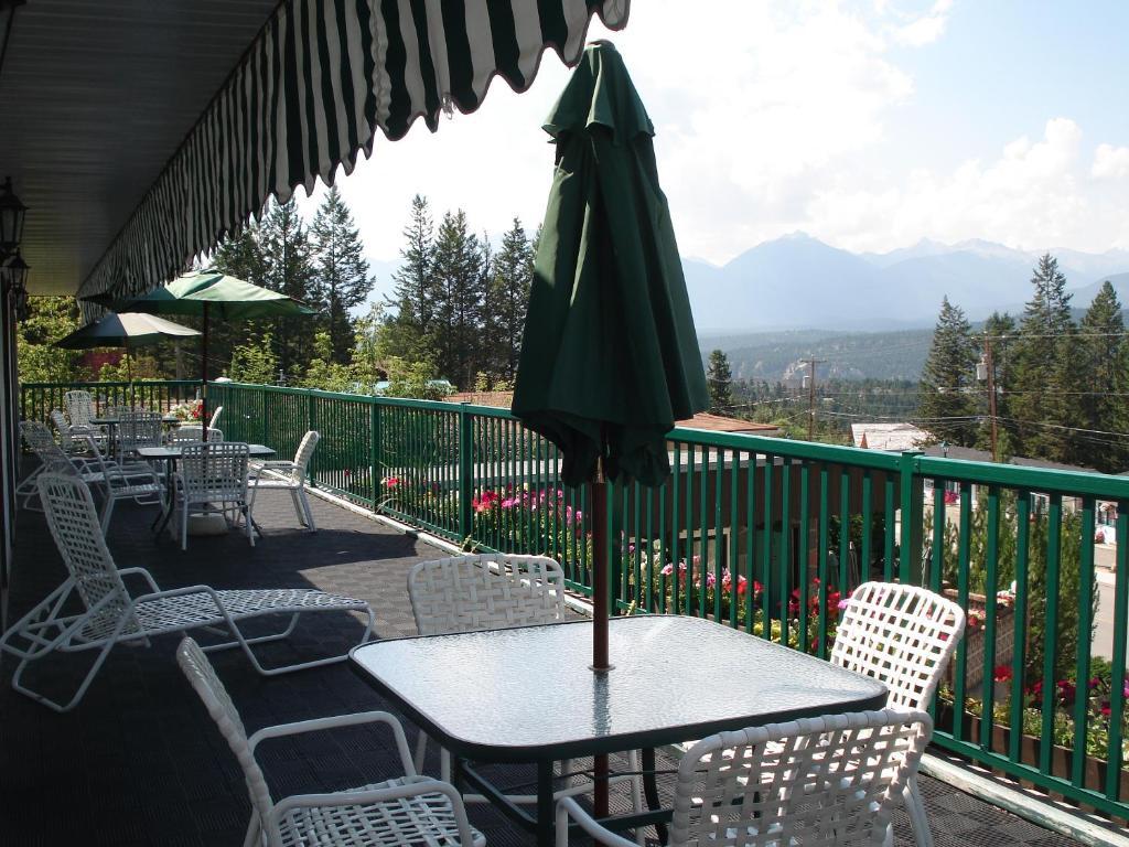 Motel Tyrol Radium Hot Springs Zewnętrze zdjęcie